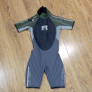 Body Glove Kids Wetsuit Size 8 Excellent Condition!!